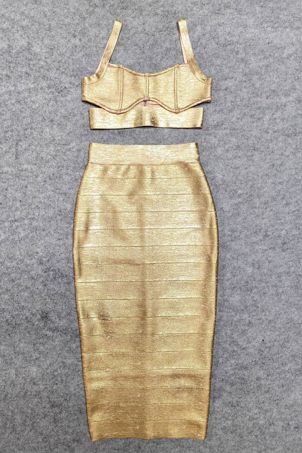 Gold top, gold bandage top, gold crop top, bandage top for women, top, bandage top, tank top, crop top, mini bandage top, metallic bandage top, bandage skirt, gold bandage skirt, midi bandage skirt, maxi bandage skirt, bandage top skirt two pieces set, top skirt two pieces set, women’s set, outfit set